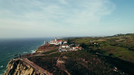 vista aérea del faro de cabo da roca en portugal