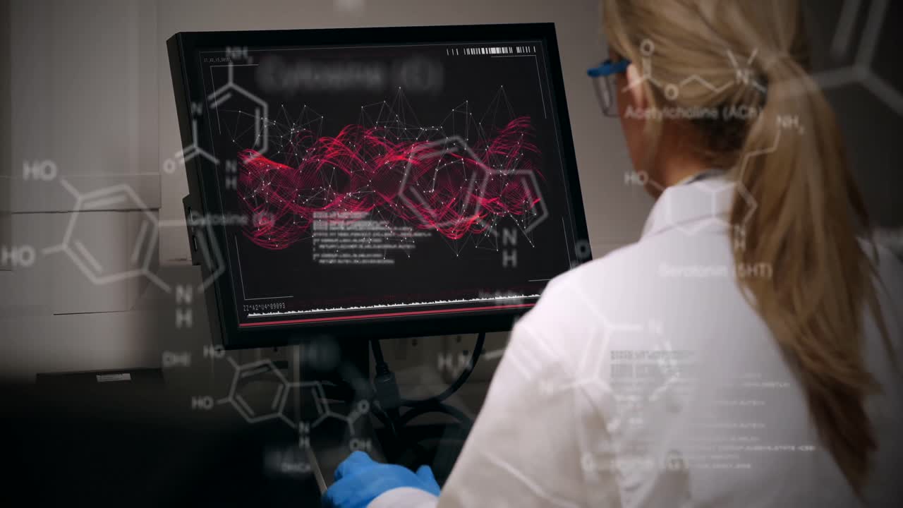animación de una doctora caucásica sobre el procesamiento de datos