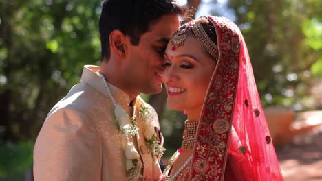 Pareja-Hindú-India-El-Día-De-Su-Boda---Primer-Plano