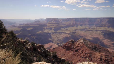 view of grand canyon on the south kaibab trail looking west.