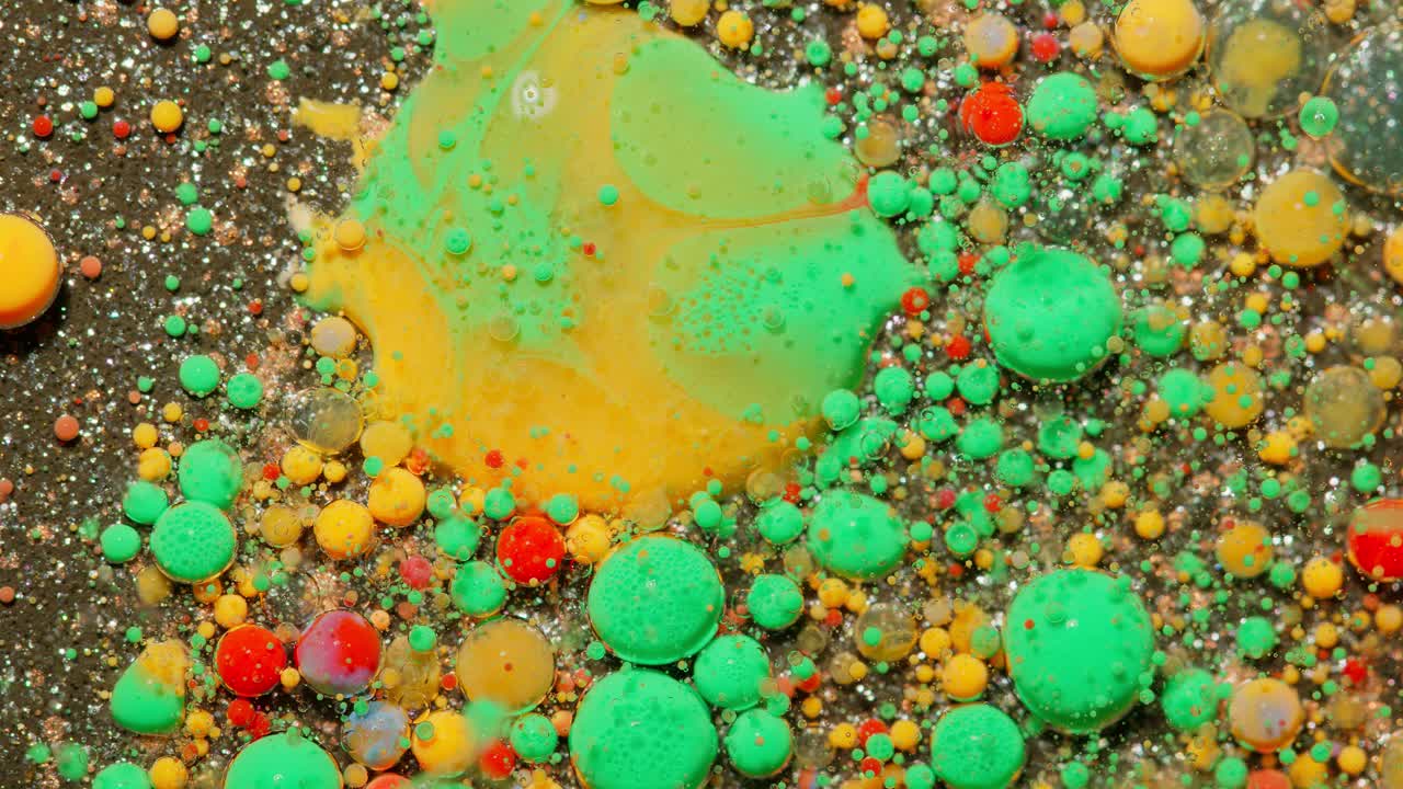 다채로운 수색 페인트 오일 거품 움직임의 거시 구조, 밝은 색의 아크릴 페인팅