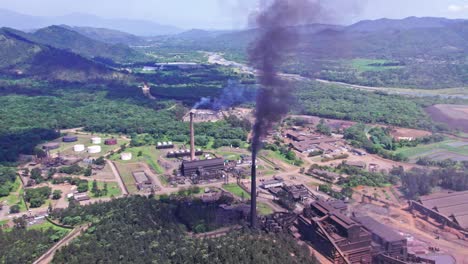 Smoking-chimneys-in-nickel-mine,-Loma-Miranda