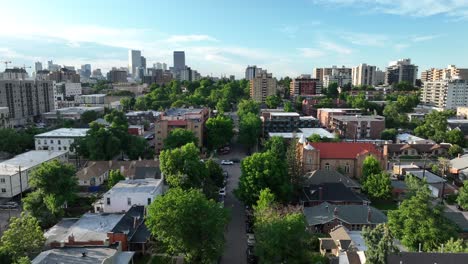 Residential-neighborhood-with-mature-trees-in-summer