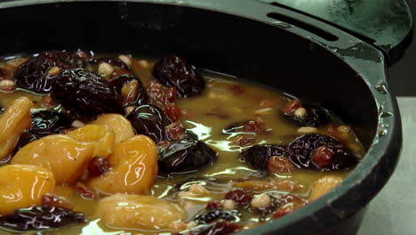 dried fruits compote