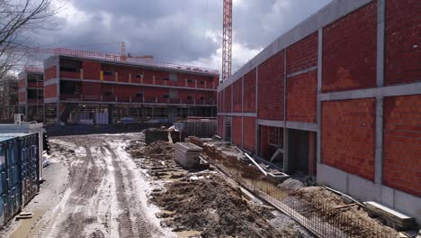 Construcción-De-Edificios-Con-Grúas-Vista-Aérea