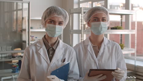 female scientists in laboratory