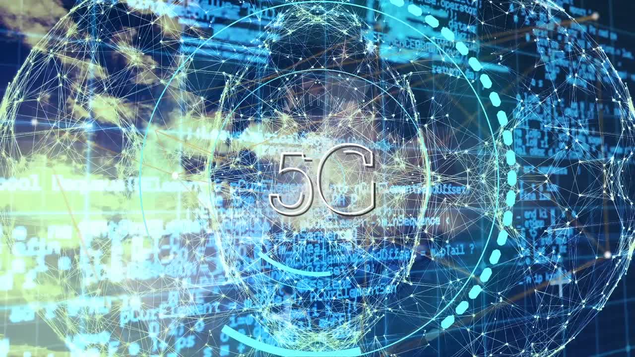 texto 5g, procesamiento de datos y red de conexiones contra nubes en el cielo