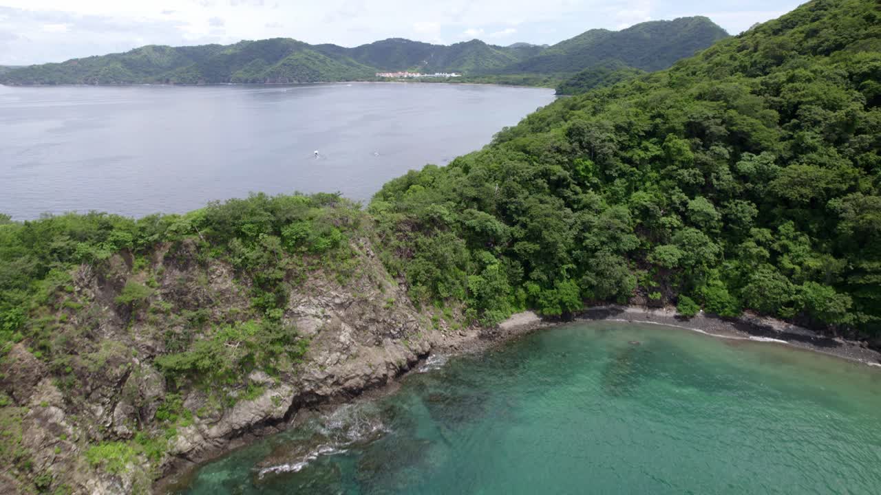 공중 비디오 청록색 물 정글 해변