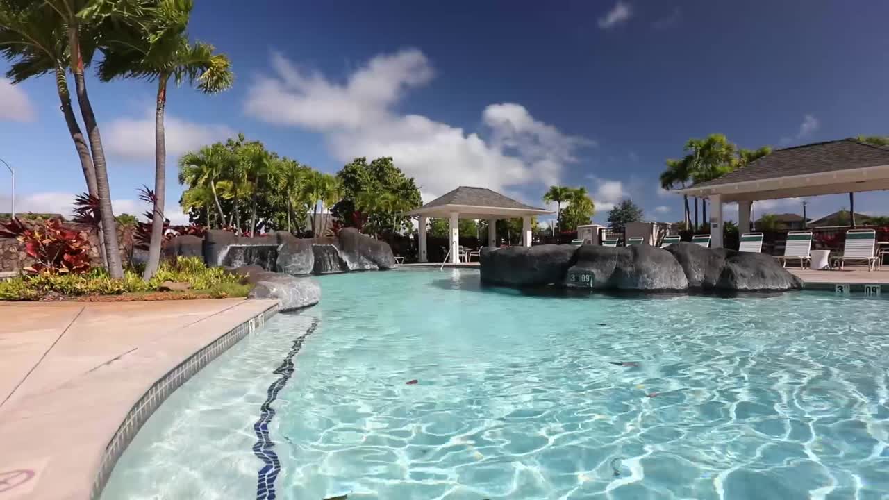 медленная дорожка у бассейна