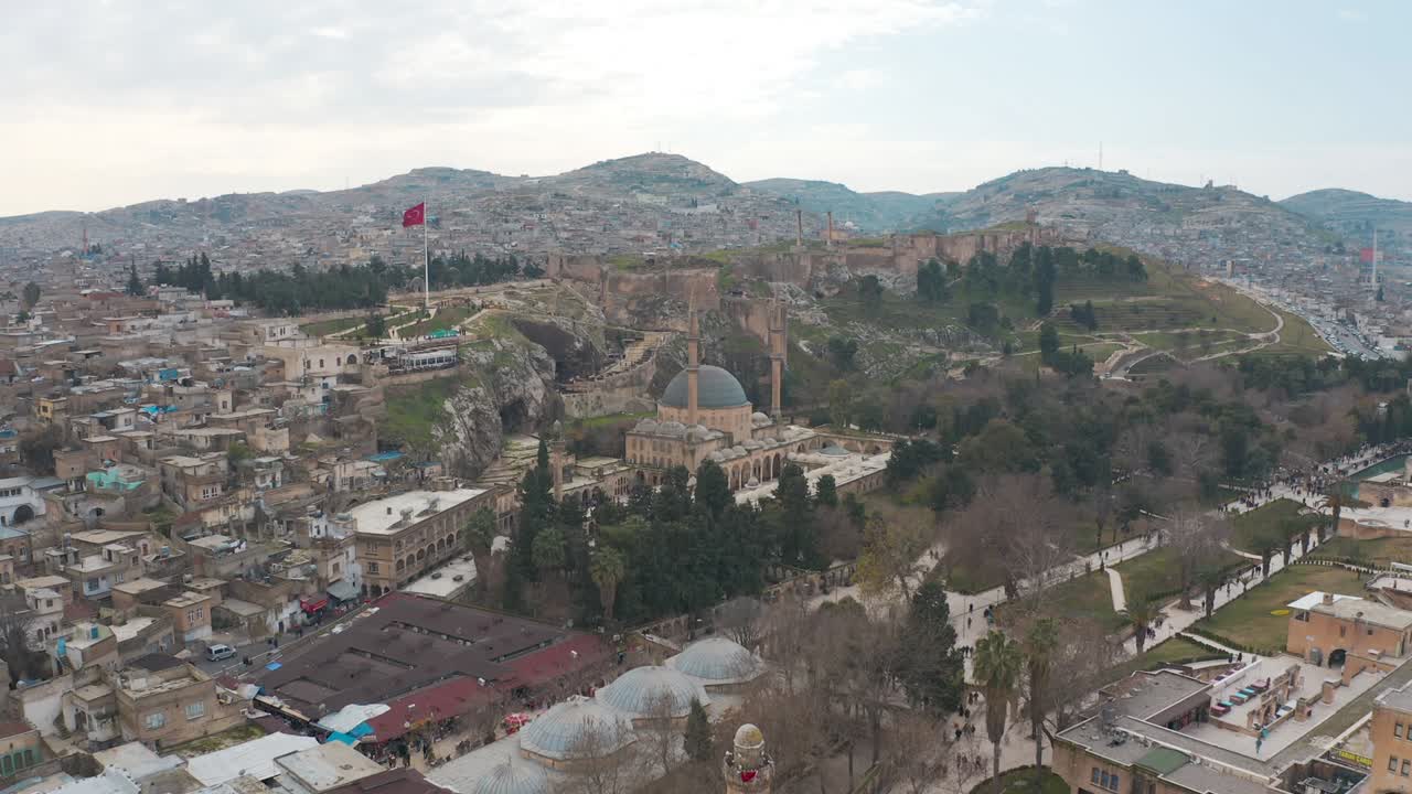 vista aérea de la histórica sanliurfa en turquía. imágenes de 4k en turquía