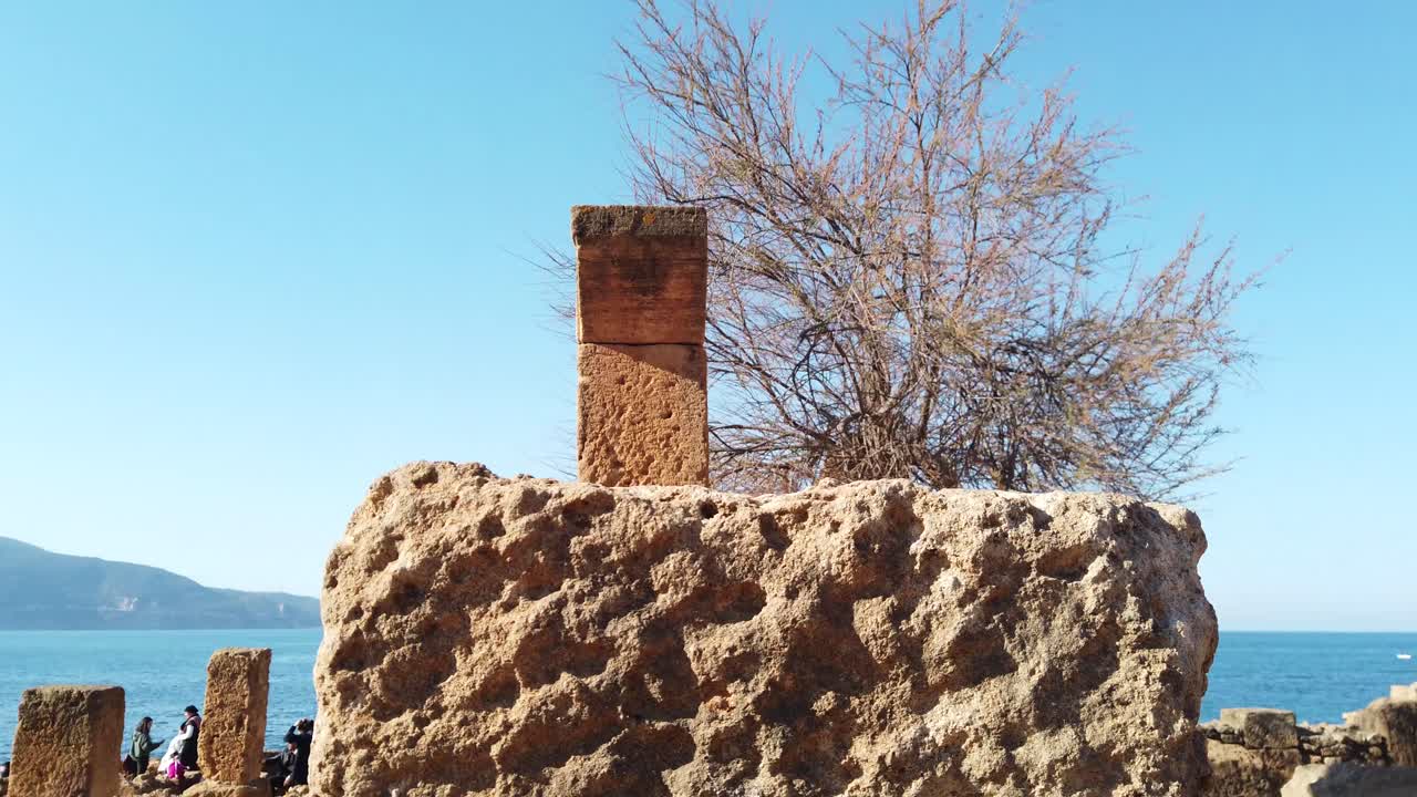 A Roman column BC in the city of Roman ruins in the state of Tipaza