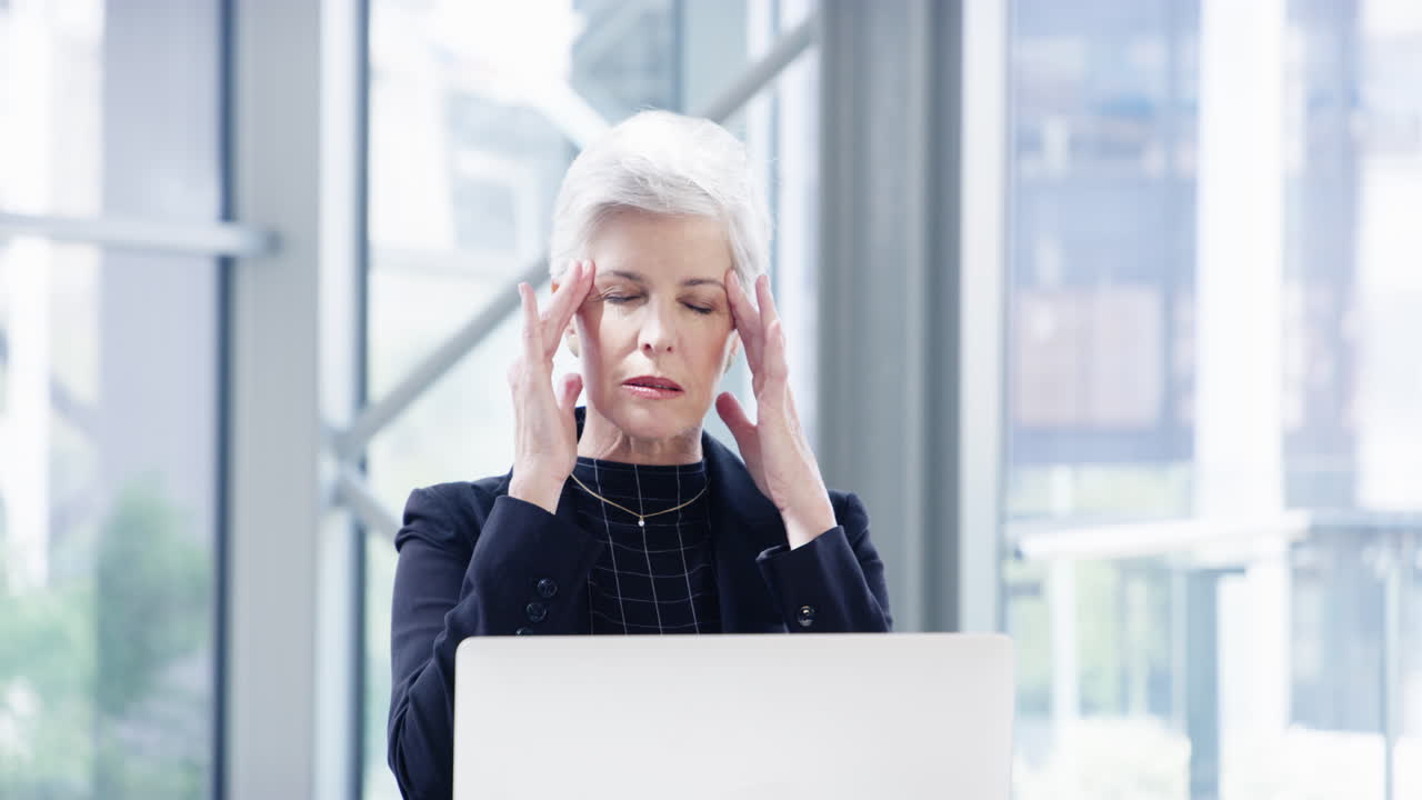 Lo stress da lavoro può avere un impatto significativo sulla tua salute.