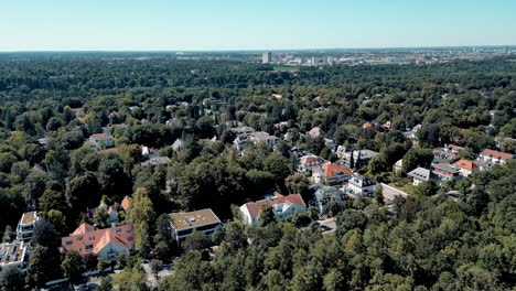 vista aérea de drones de los suburbios de múnich