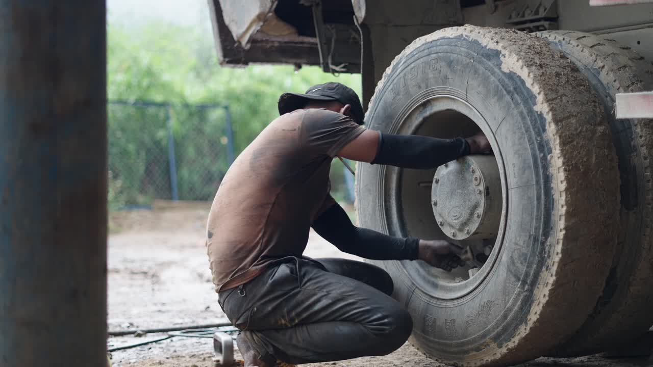 Truck Tire Repair