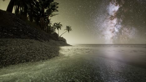 Hermosa-Playa-Tropical-De-Fantasía-Con-Estrella-De-La-Vía-Láctea-En-El-Cielo-Nocturno