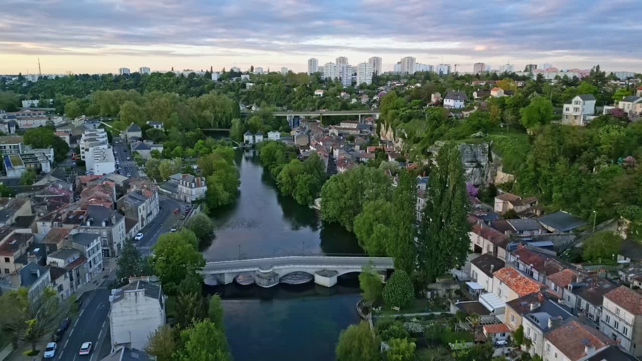 Pont Joubert bridge on Clain river at Poitiers, France