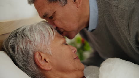 Hospital,-kiss-and-senior-couple-with-love