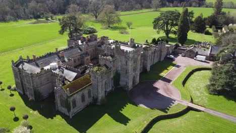 Castillo-De-Hampton-Court-En-Inglaterra