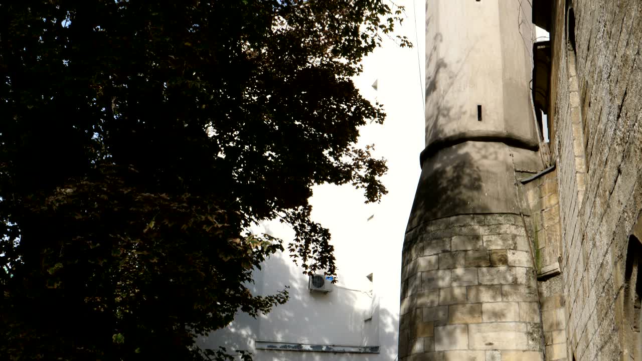 베오그라드에 있는 오스만 제국의 유일한 모스크인 바이라클리 모스크의 미나레트.