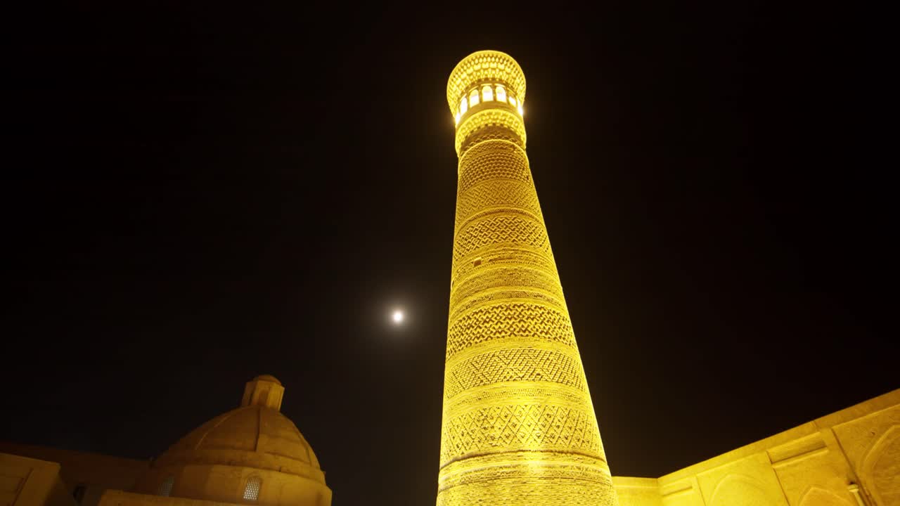 Bukhara old city night time Minaret Poi Kalyan Uzbekistan Silk road, Night time lights and moon