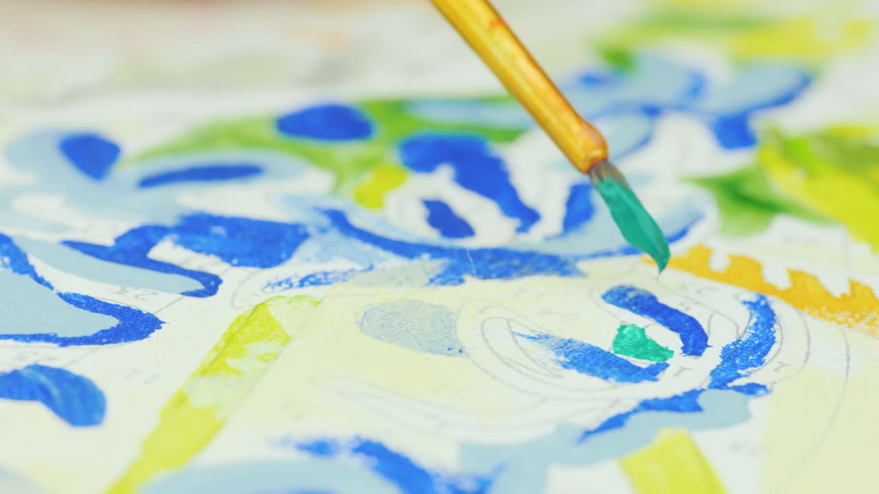 페인트의 근접 브러시 그림을 페인트