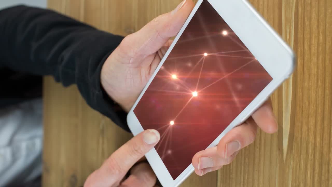 animación digital de un hombre usando un teléfono inteligente en un escritorio 4k