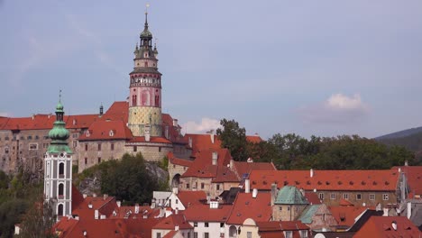 Una-Hermosa-Vista-De-Ceskkrumlov-Un-Pequeño-Y-Encantador-Pueblo-Bohemio-En-La-República-Checa-2