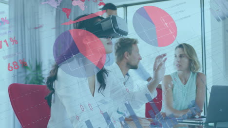 animación del procesamiento de datos financieros sobre diversas personas de negocios en la oficina