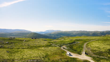 Beautiful-Scenery-Of-The-Green-Landscape-And-Mountain-Range-In-Rondane-National-Park-In-Norway