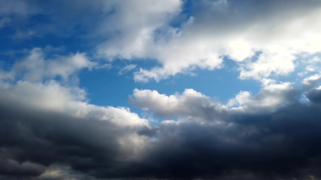 Clouds in the sky. Shooting of Time lapse.