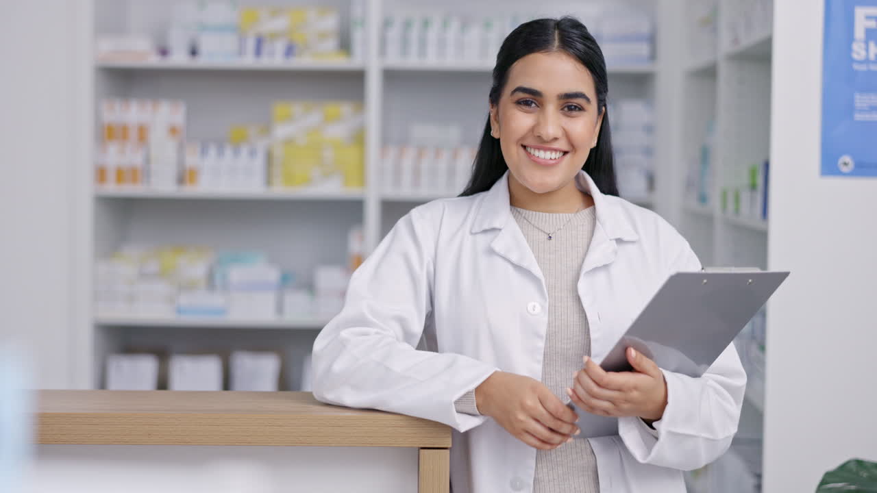 Médico planificando, horario de farmacia