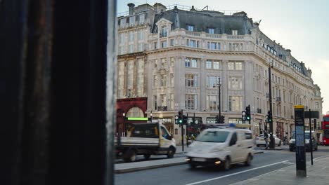 a timelapse in 4k of the oxford street and regent street junction in london.