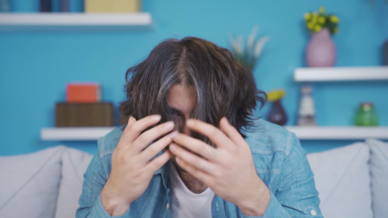 재 ⁇ 고 재미있는 젊은이.