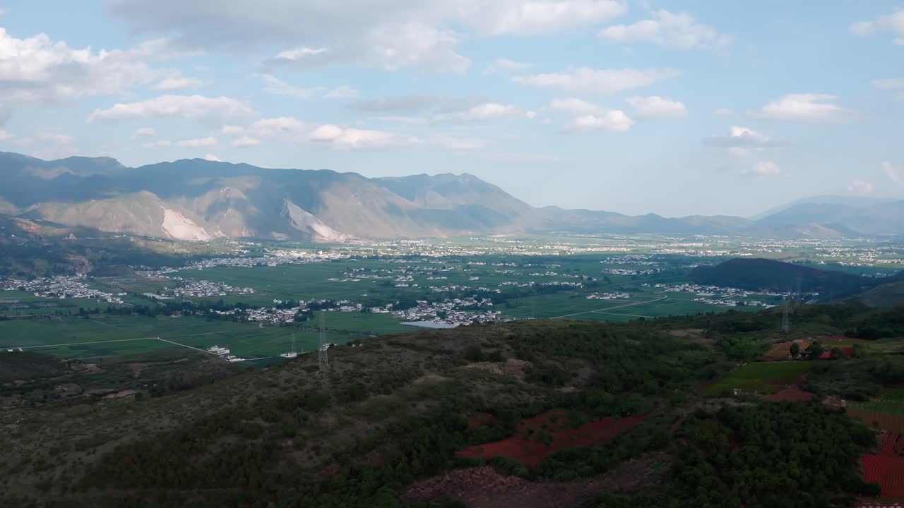 중국 유난 지방의 마을과.