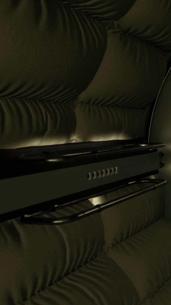 Vue rapprochée d'un détail de mobilier dans un intérieur moderne en soirée.
