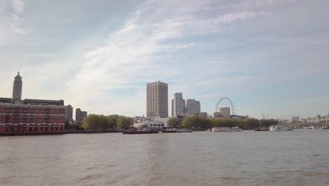 Panoramic-View-of-London`s-Skyline-with-Waterloo-Bridge-and-Skyscrapers