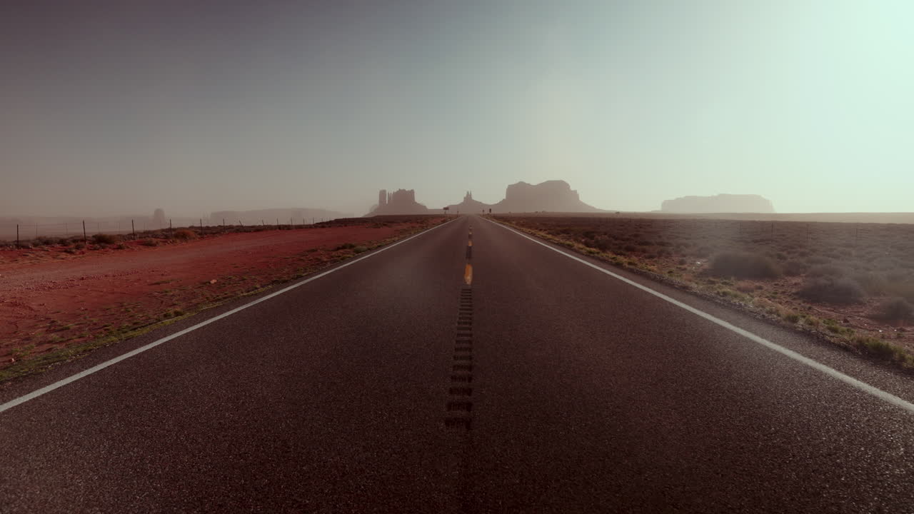 Desert Highway to Monument Valley