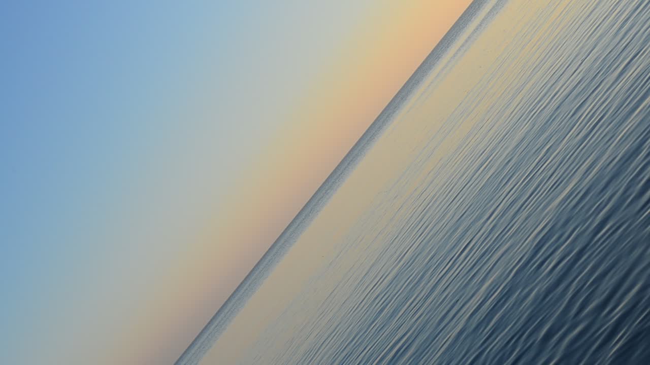 Sea idyll. Ripples and sea