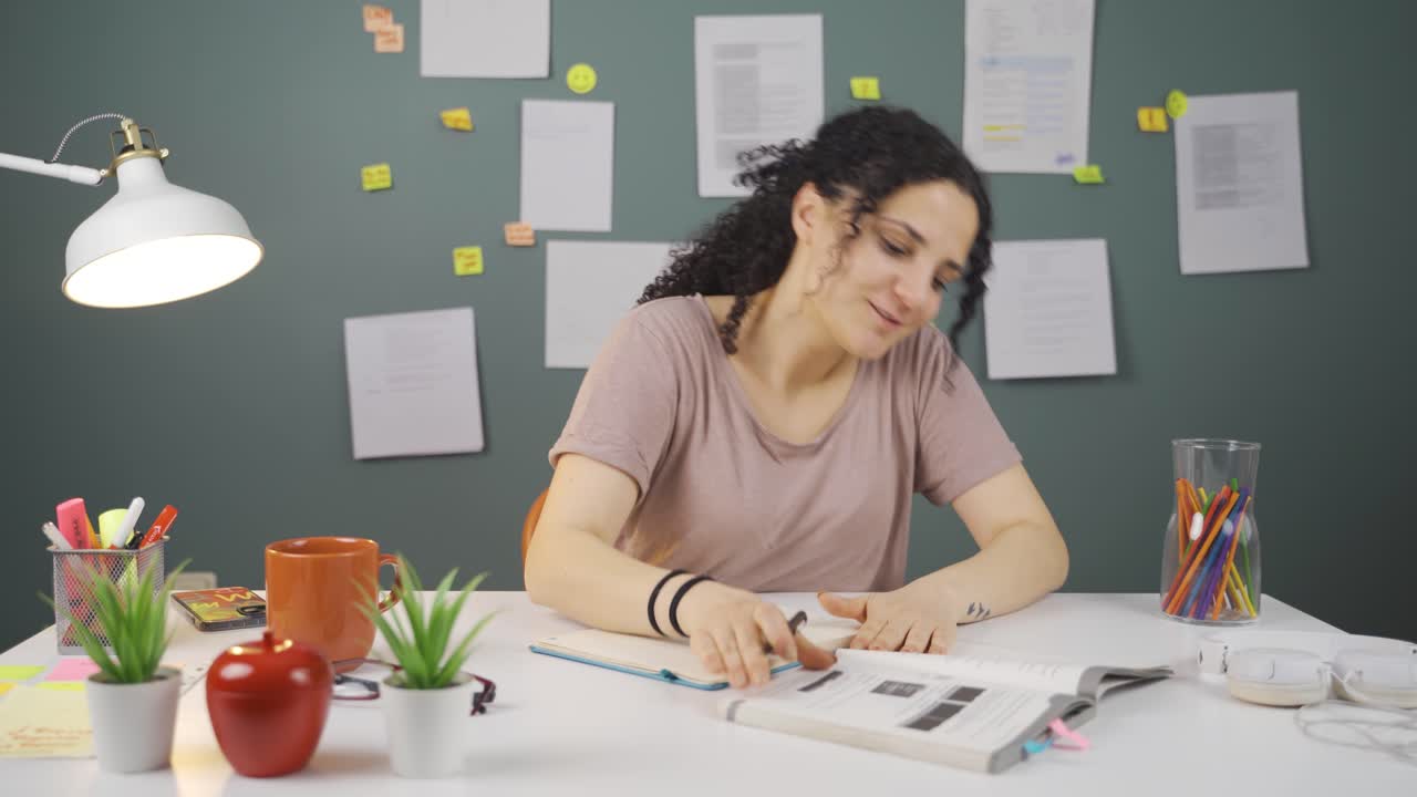 una estudiante ambiciosa y decidida.