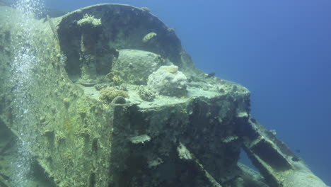 Ss-Thistlegorm-Ist-Eines-Der-Berühmtesten-Wracks-Der-Welt,-Das-Während-Des-Zweiten-Weltkriegs-Militärische-Ausrüstung-Transportierte,-Es-Zieht-Viele-Taucher-Wegen-Der-Menge-An-Fracht-An,-Die-Gesehen-Und-Erkundet-Werden-Kann