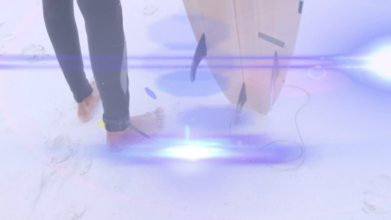 서핑 보드를 들고 있는 해변에서 서핑 선수의 발 위로 움직이는 빛  ⁇ 의 애니메이션