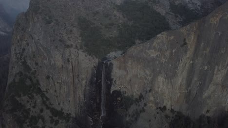 Aerial-Drone-Shot-of-Waterfall-in-Yosemite-National-Park