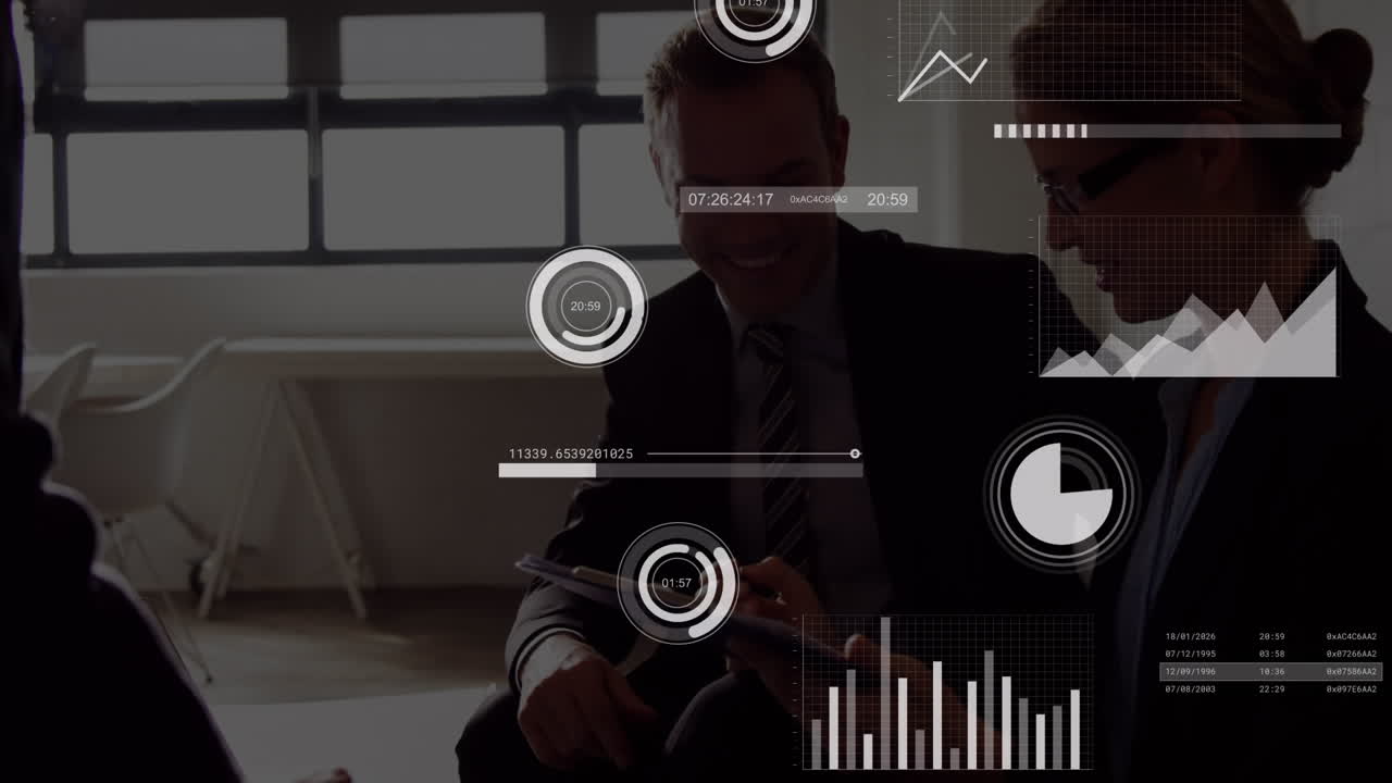animación de gráficos, cambio de número, círculos de carga y barras, diversos hombres de negocios estrechando la mano