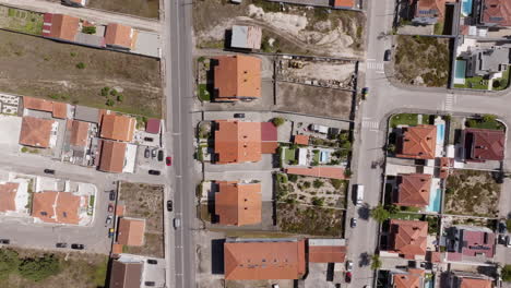 vista aérea de un suburbio residencial