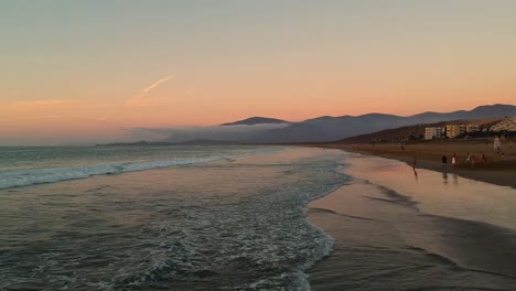 Orilla-Al-Atardecer,-Imágenes-Aéreas