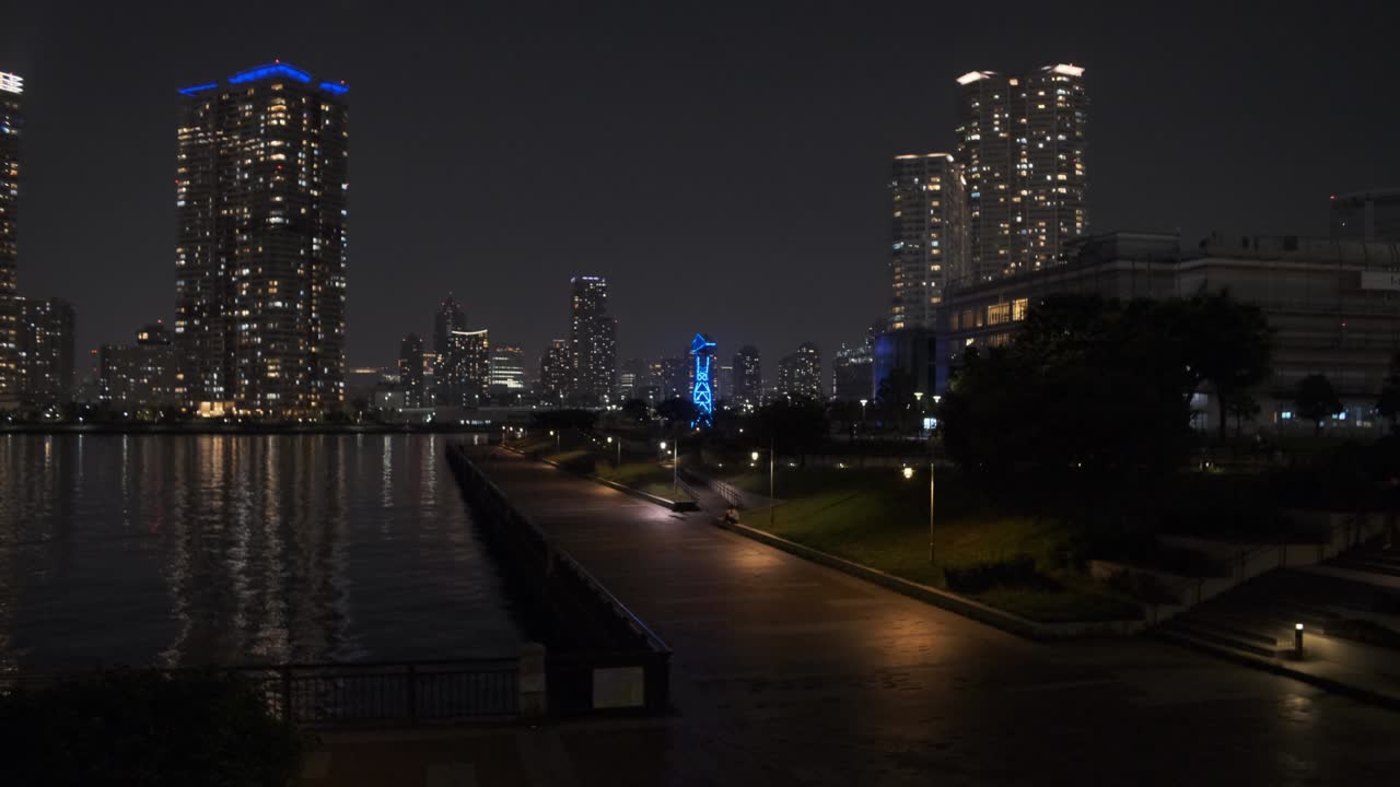 ночной вид парка тойосу гурури, токио, июнь 2022 года