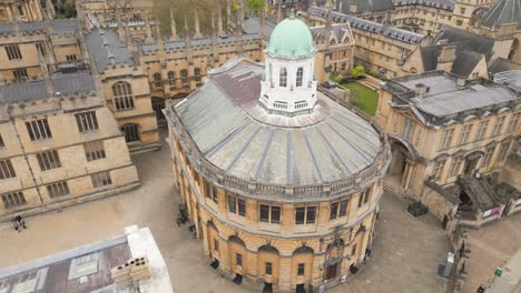 spiraling drone moment around the sheldonian theatre,
