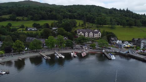 Aerial-view-of-Waterhead-Marina-near-Ambleside-on-Lake-Windermere,-Lake-District