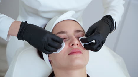 sesión de tratamiento facial