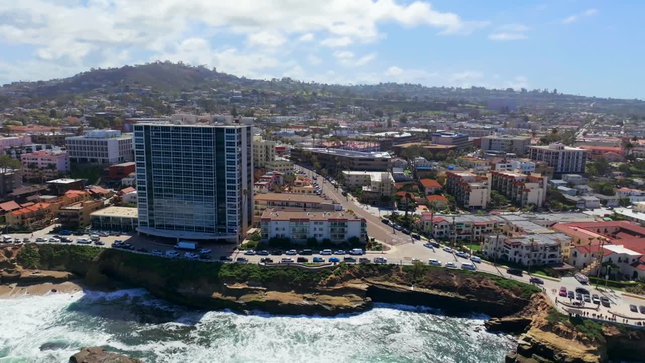 Edifícios ao longo da Coast Boulevard em La Jolla, San Diego, Califórnia